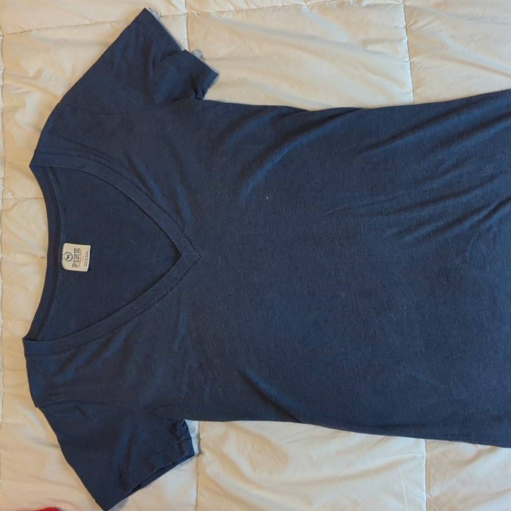 PINK V-neck Tee